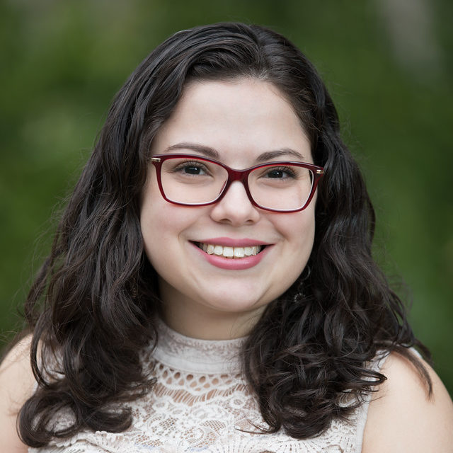 Photo of San Francisco psychologist Dr. Alexis Lopez. Alexis is a Latinx woman with dark hair, glasses, and a sleeveless blouse.